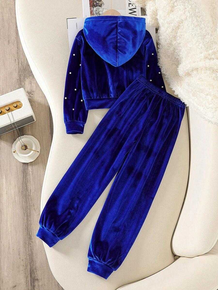 rozpinana bluza z kapturem
