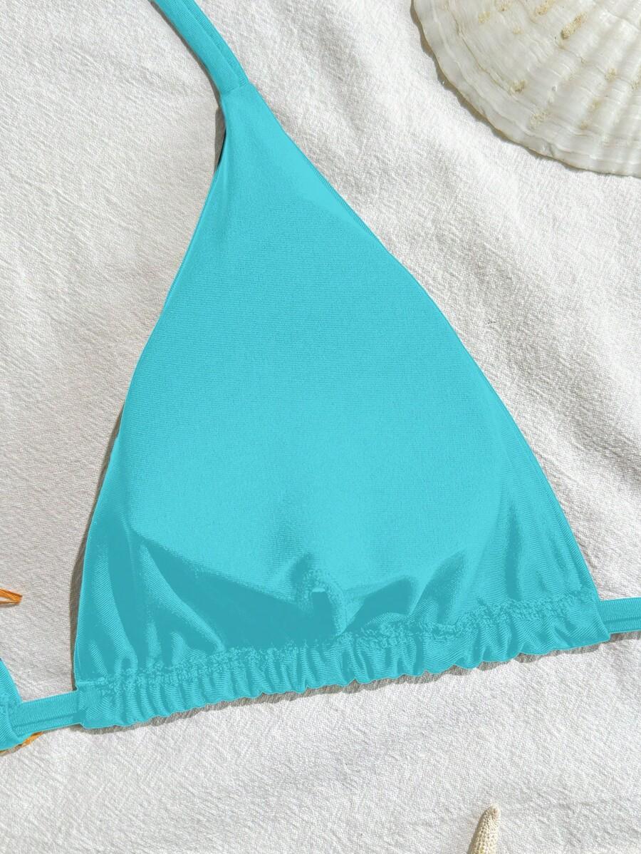 niebieska góra od bikini