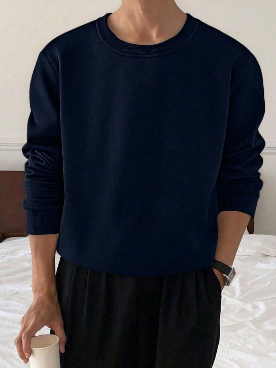 granatowa bluza bez kaptura