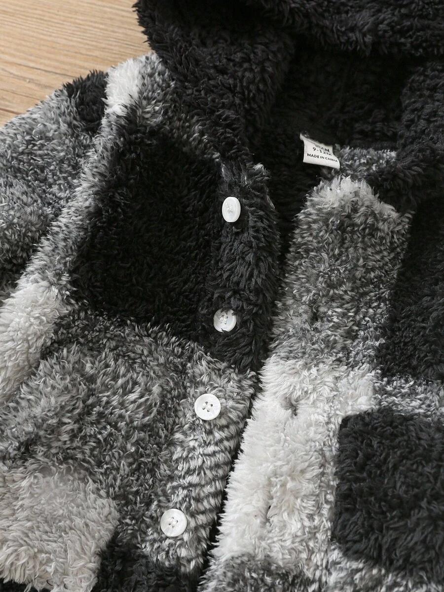 kurtka z kapturem wzór kratka guziki