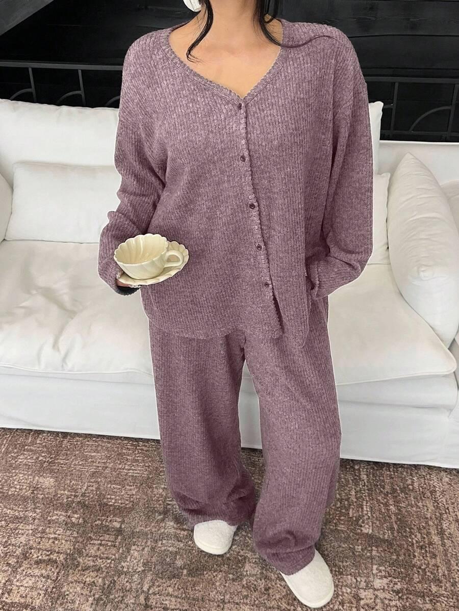 komplet spodnie sweter guziki 