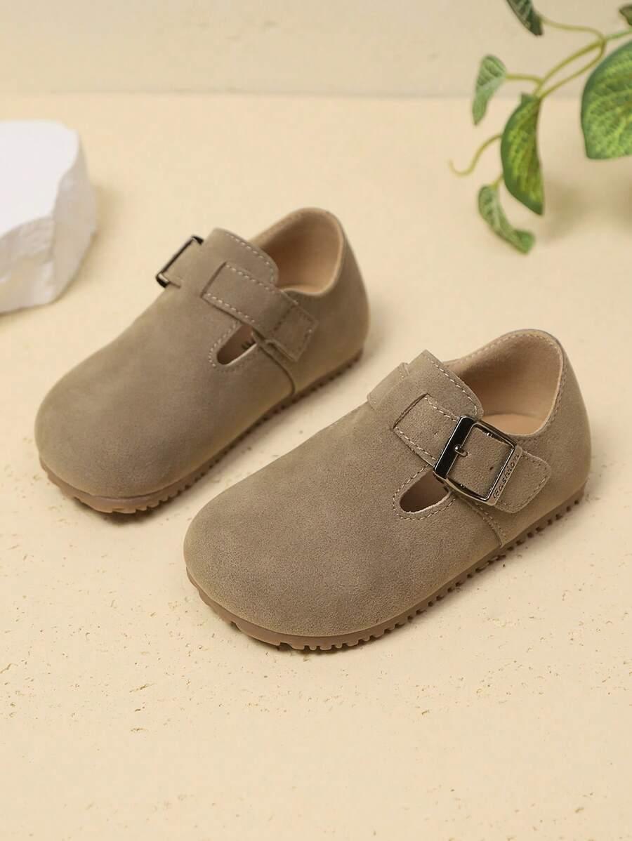 brązowe buty sprzączka