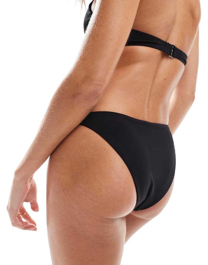 CZARNY DÓŁ OD BIKINI 