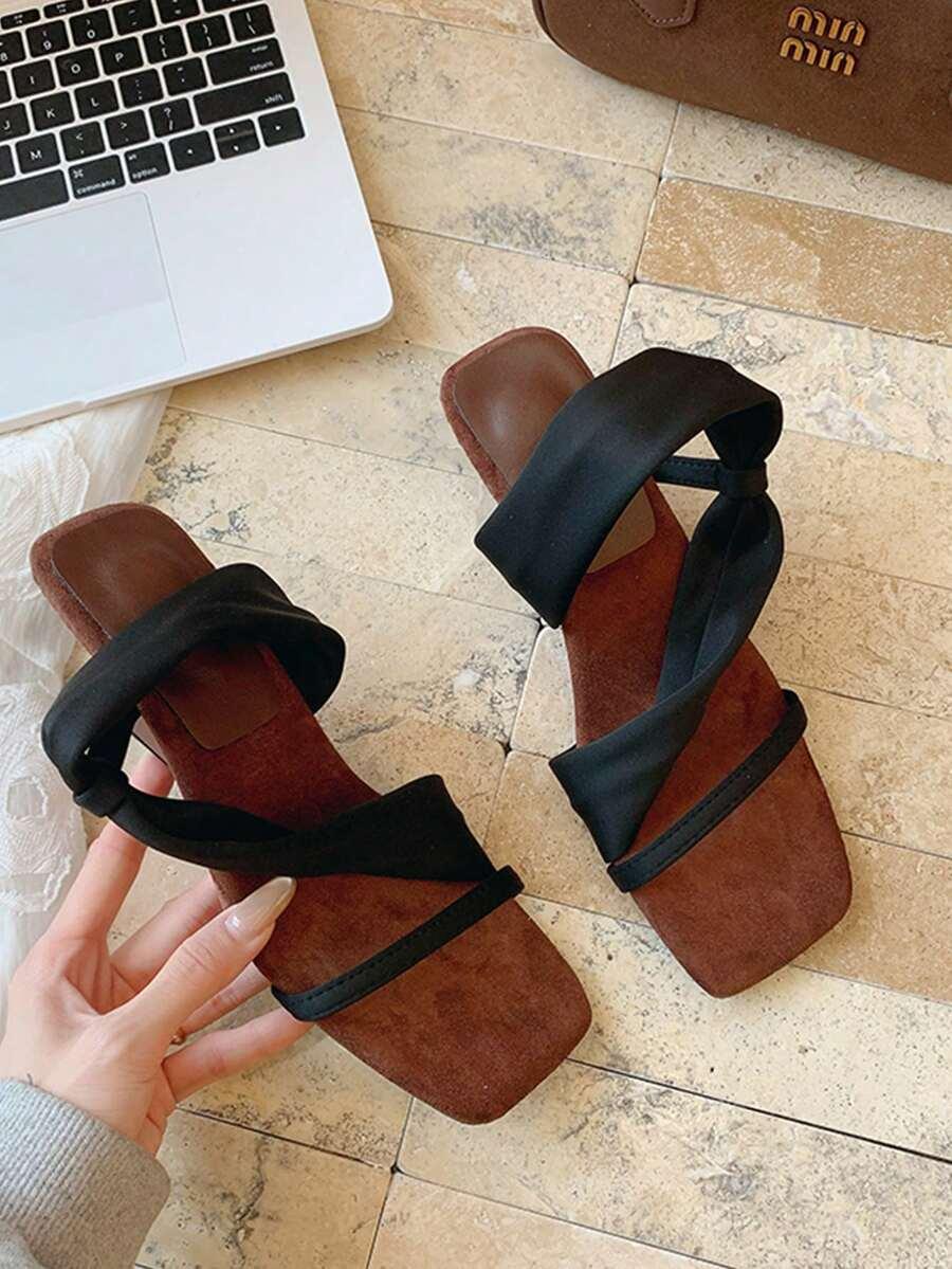 klapki koturn casual