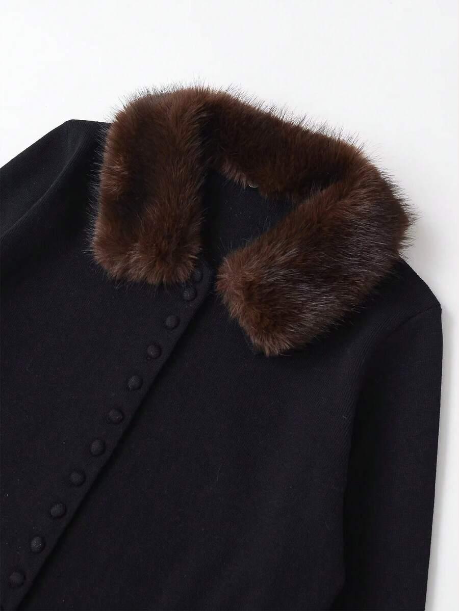 CZARNY SWETER GUZIKI