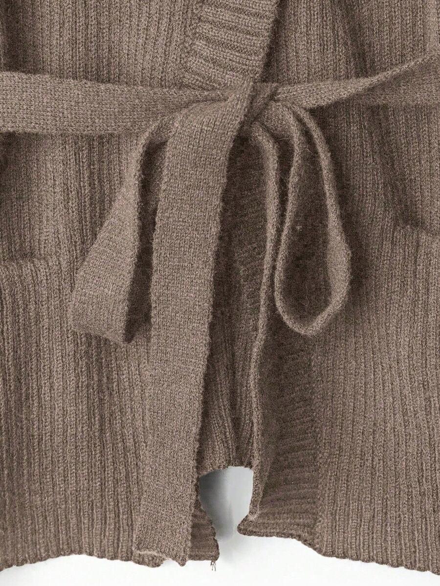 brązowy sweter prążki