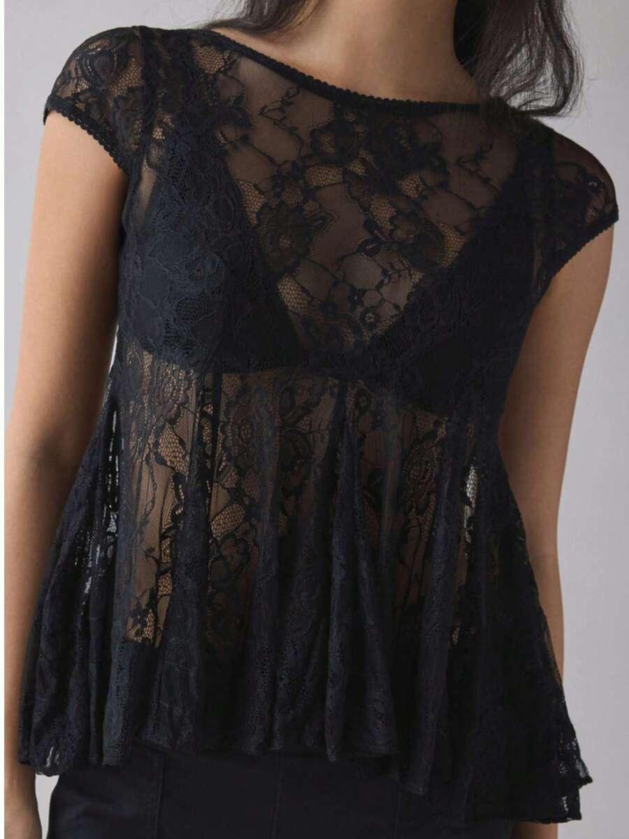 czarny top koronka