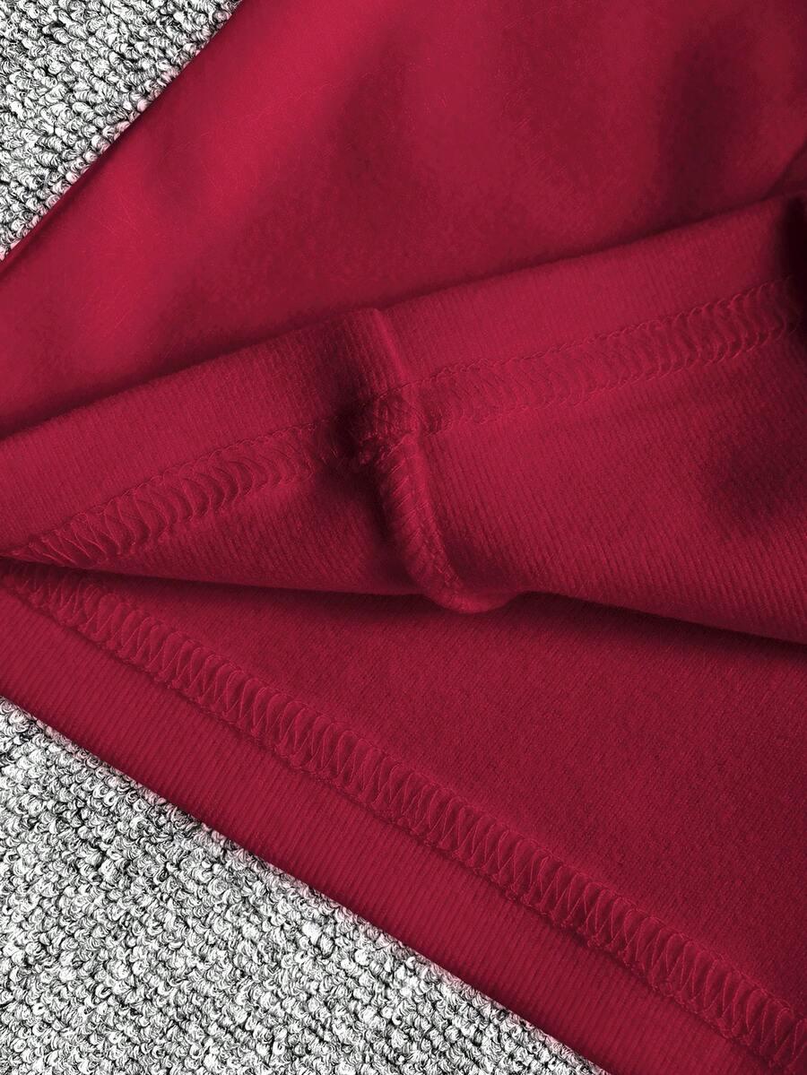 czerwona bluza zamek