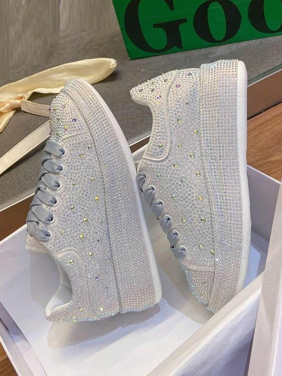 buty sportowe zdobienie