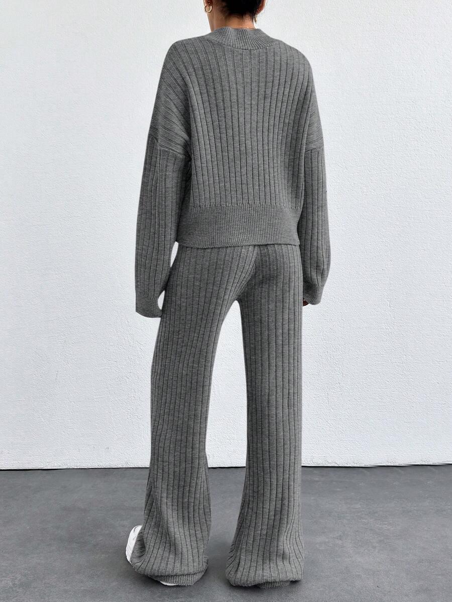 SZARY KOMPLET SWETER SPODNIE