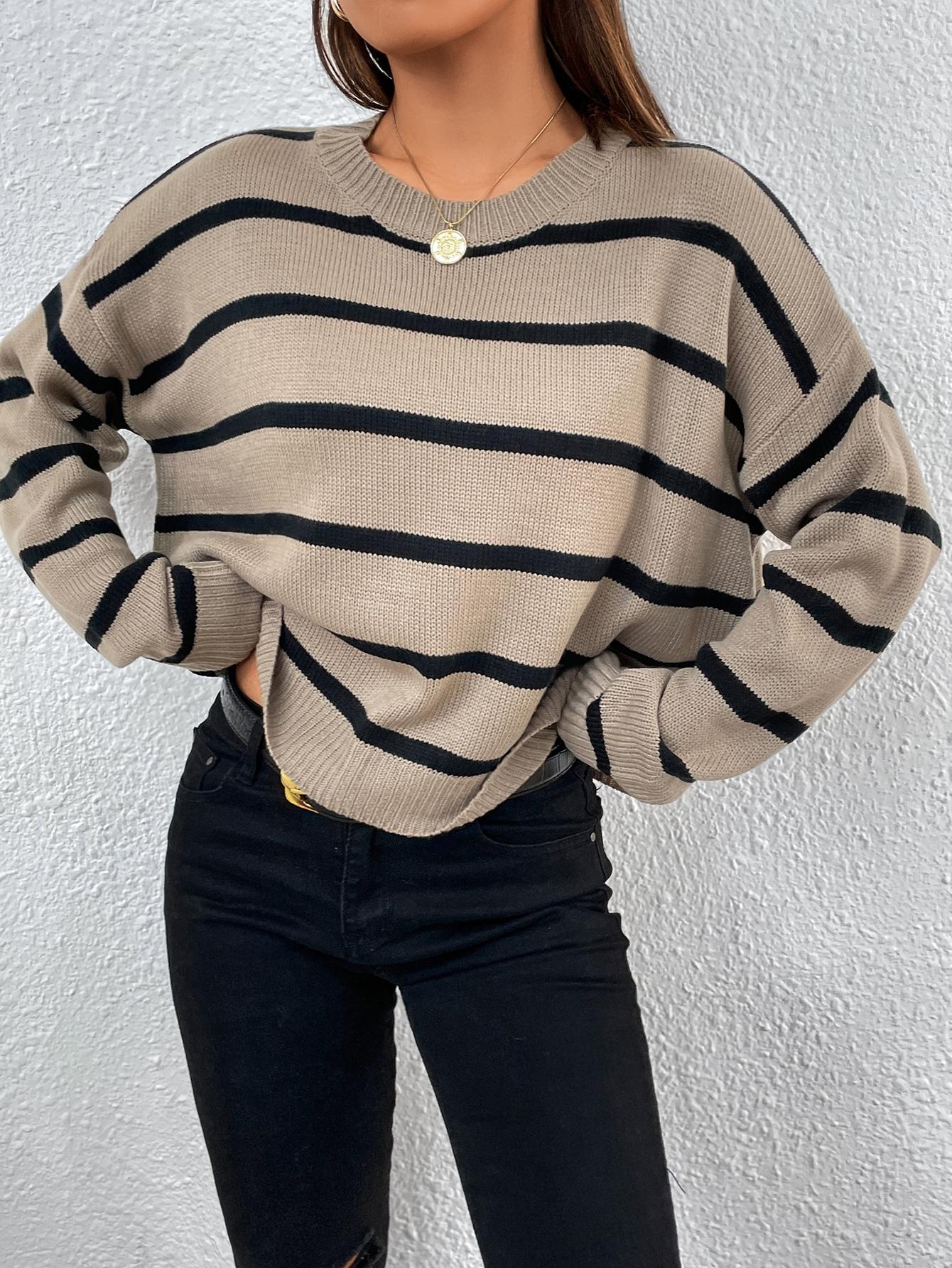LUŹNY SWETER PASKI