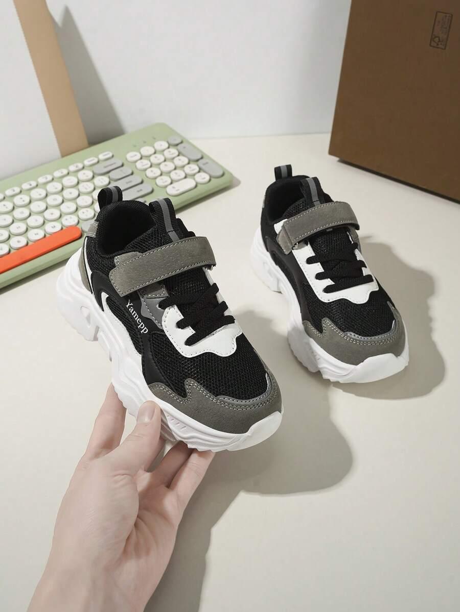 BUTY SPORTOWE RZEPY