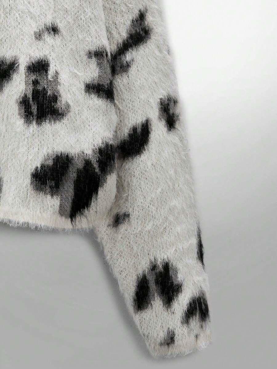 dzianinowy sweter animal print