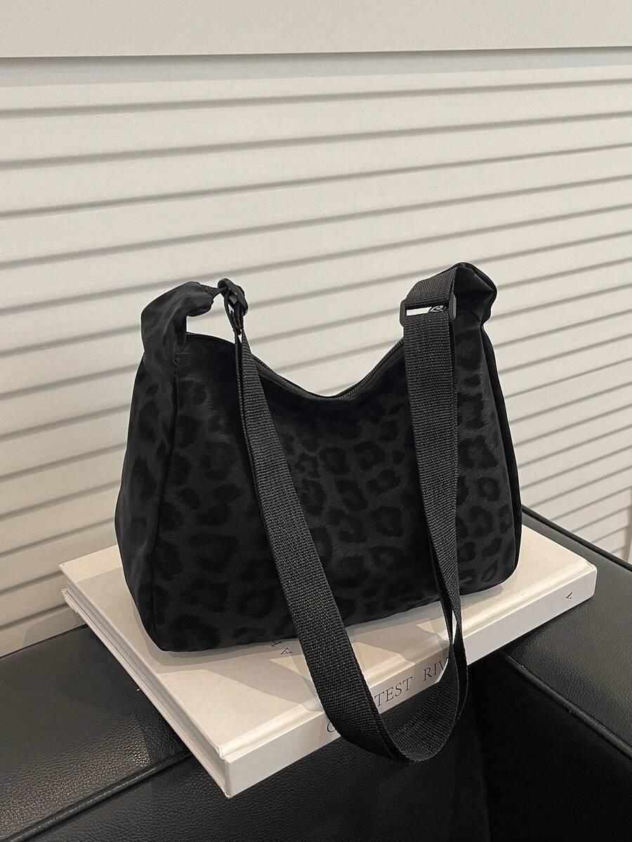 czarna torebka animal print
