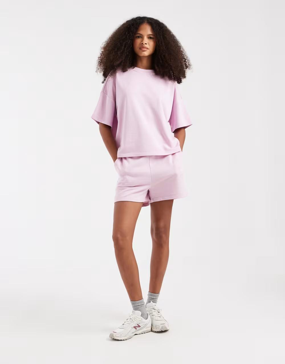 różowa bluzka okrągły dekolt