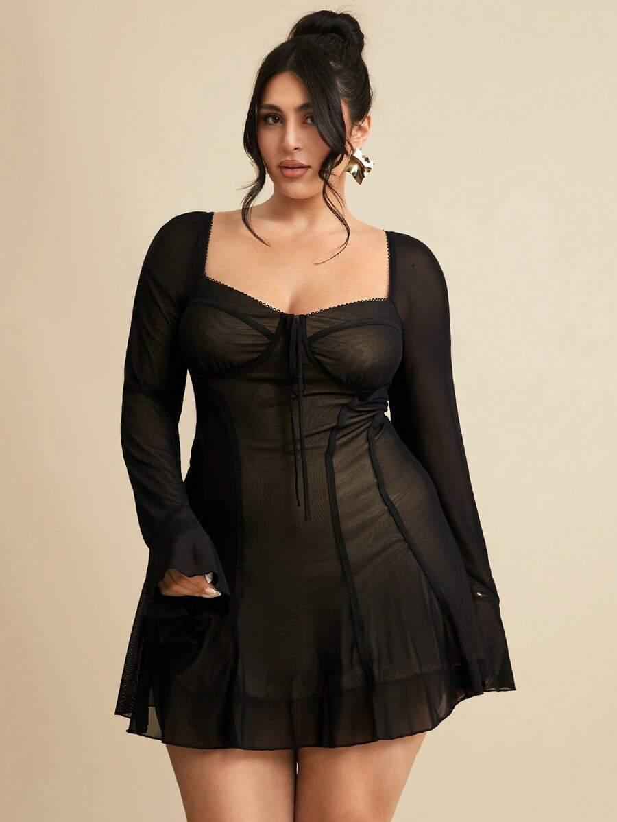 CZARNA MINI SUKIENKA 