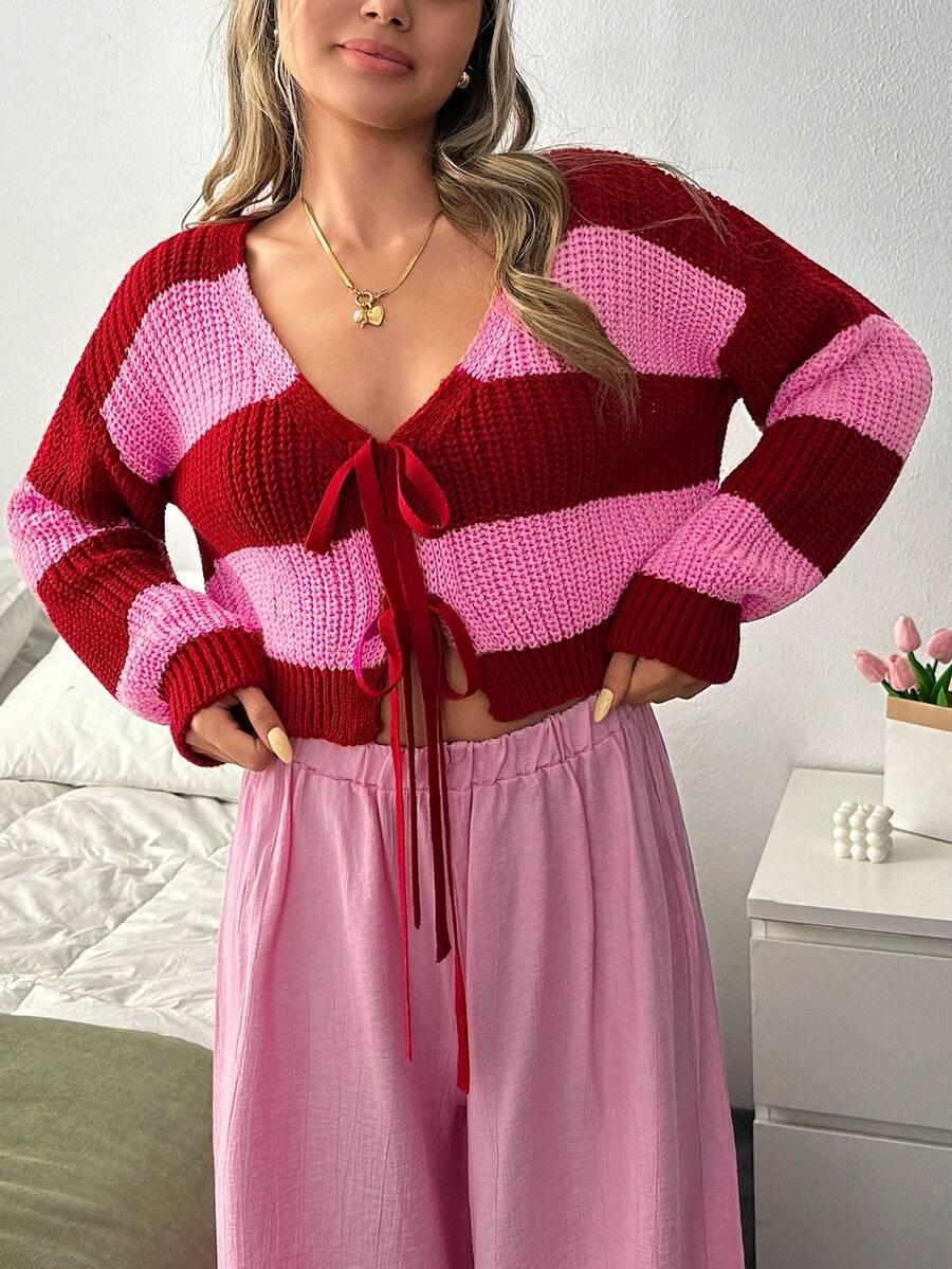 SWETER W PASKI WIĄZANIE