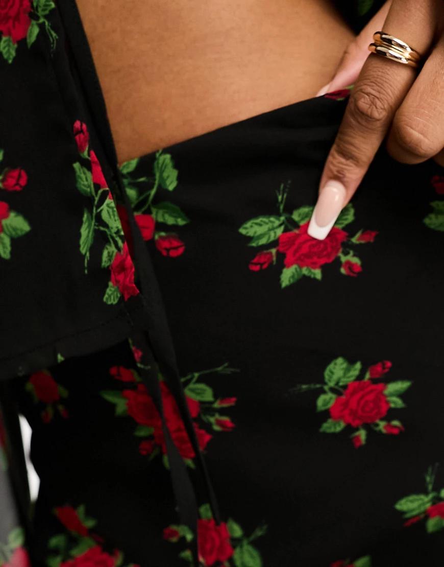 mini szyfonowa spódnica wzór kwiaty róże