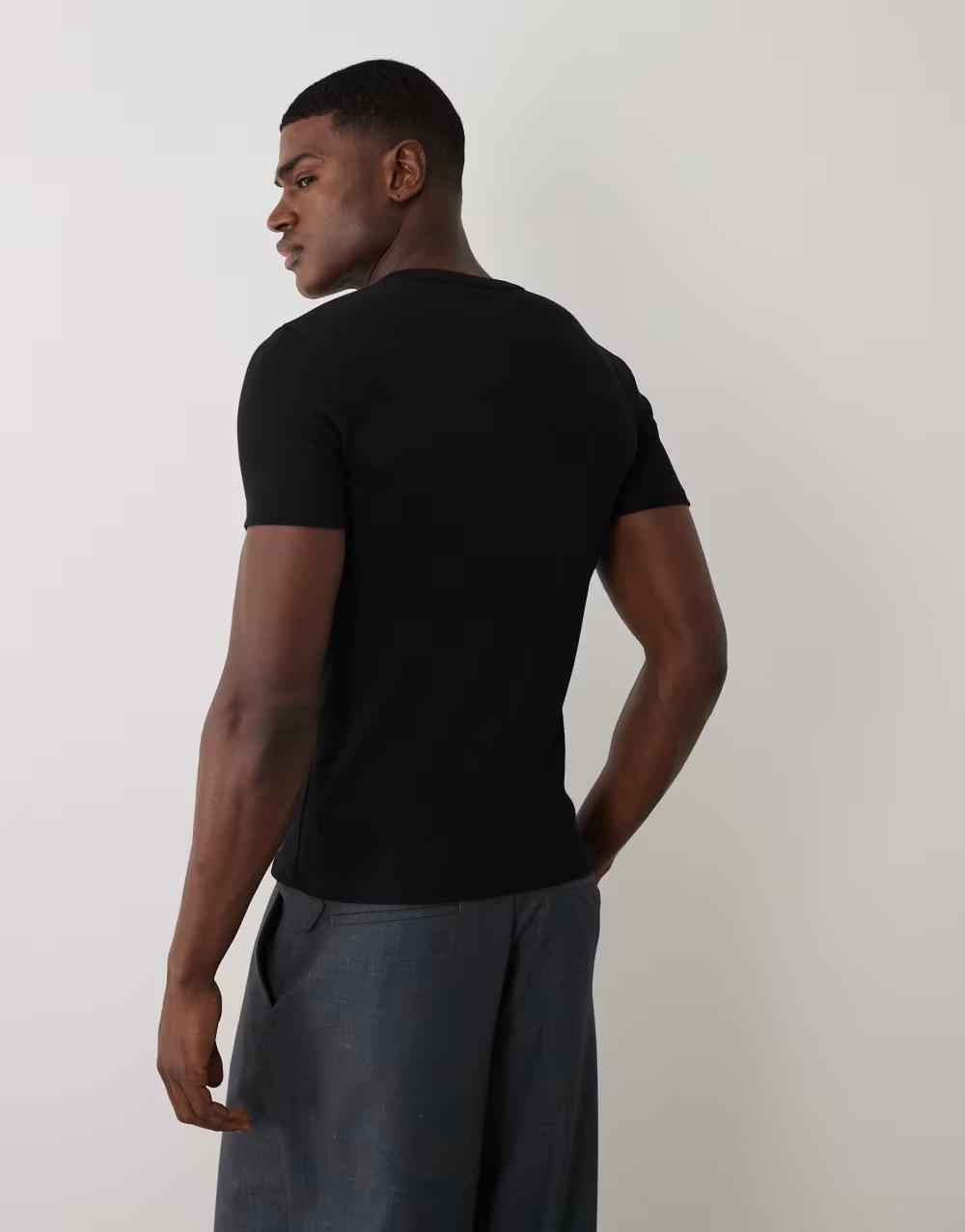 CZARNY  T-SHIRT BASIC