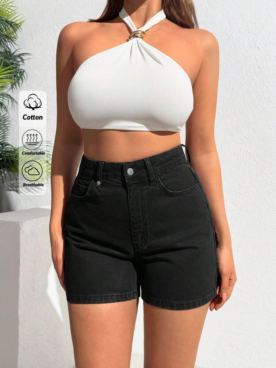 czarne spodenki jeans