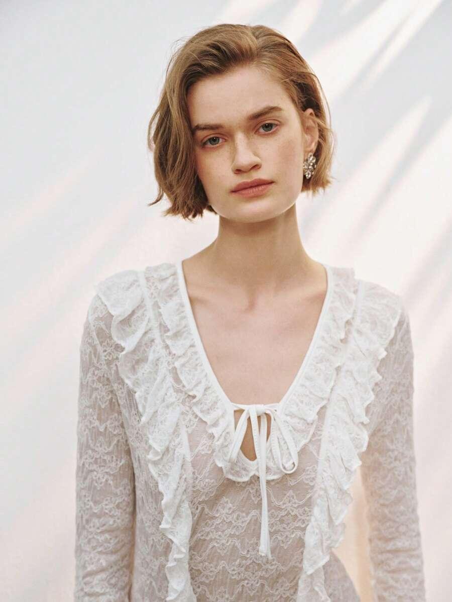 białe koronkowe body