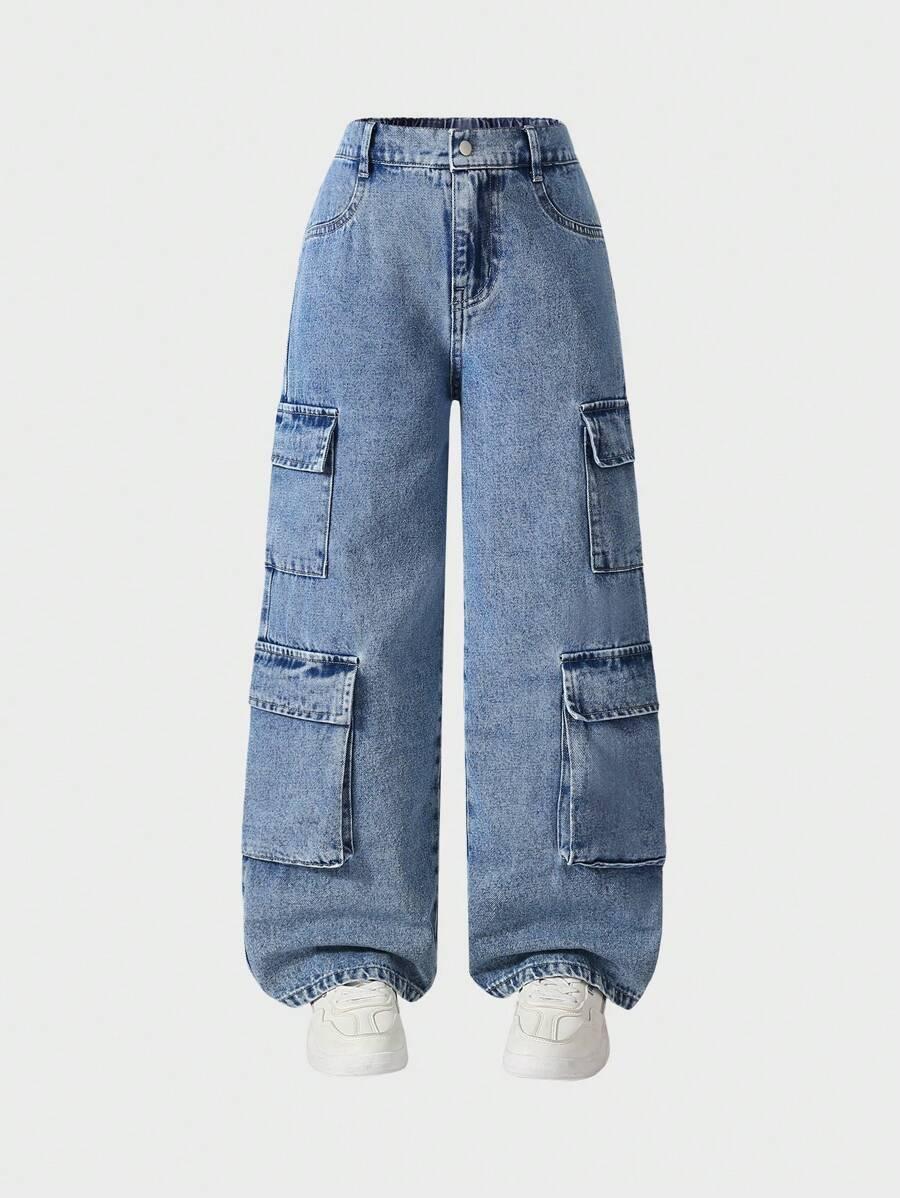 niebieskie spodnie jeans