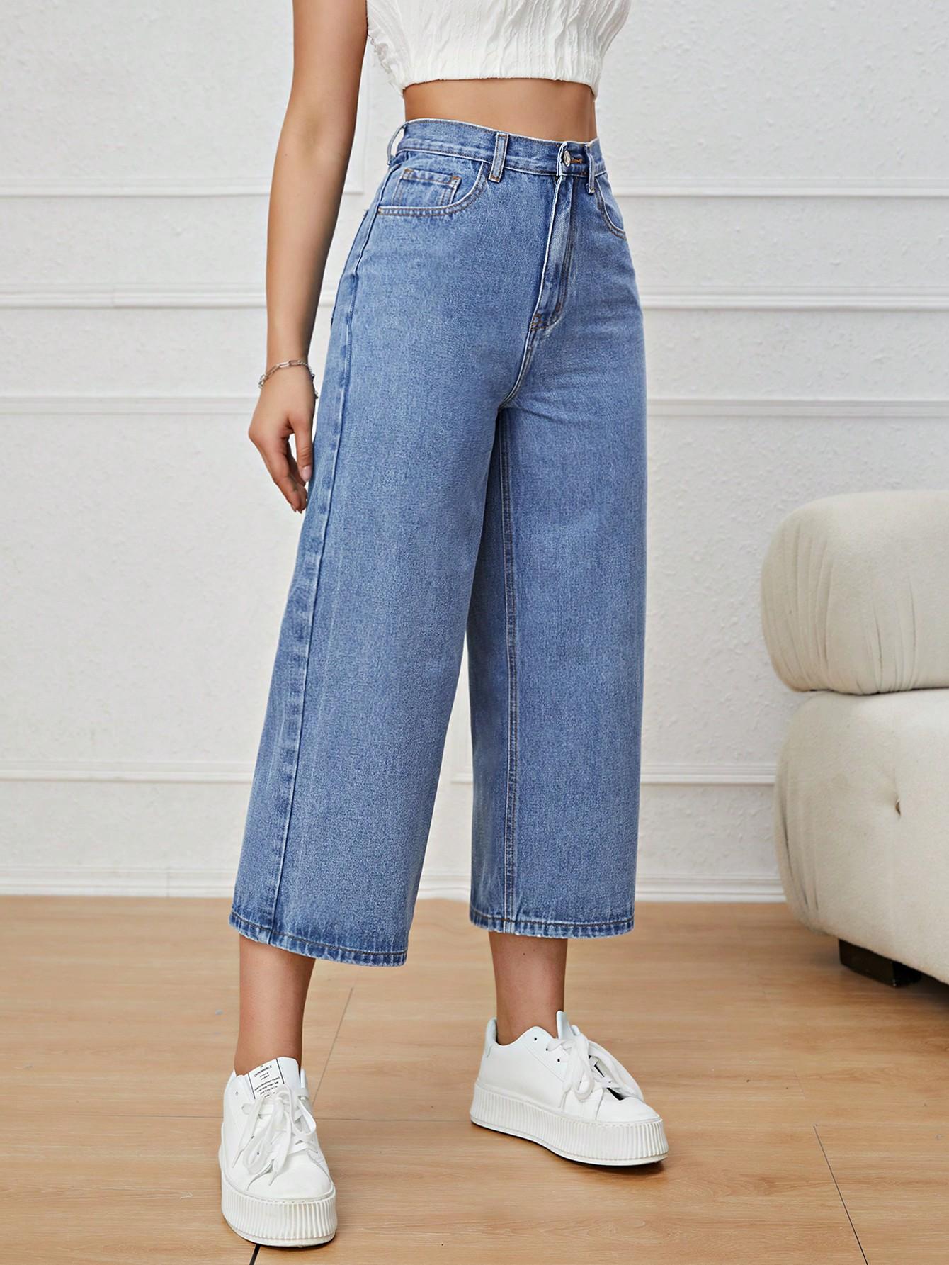 niebieskie spodnie jeans 
