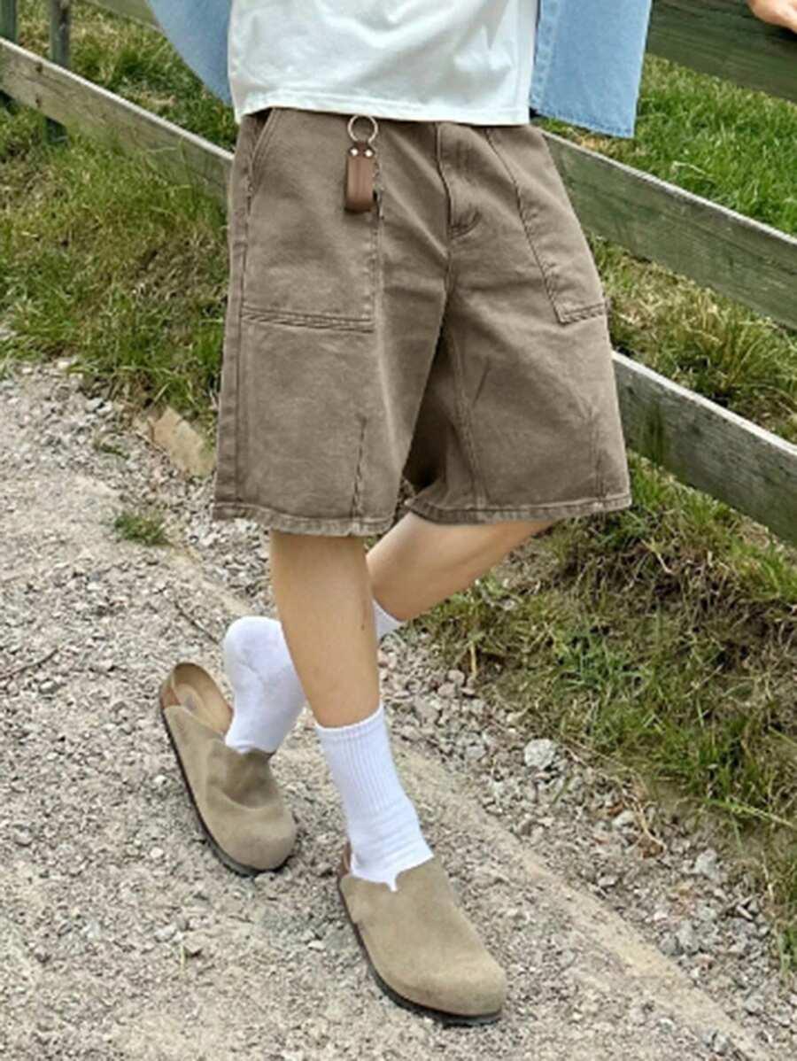 beżowe krótkie spodenki jeans 