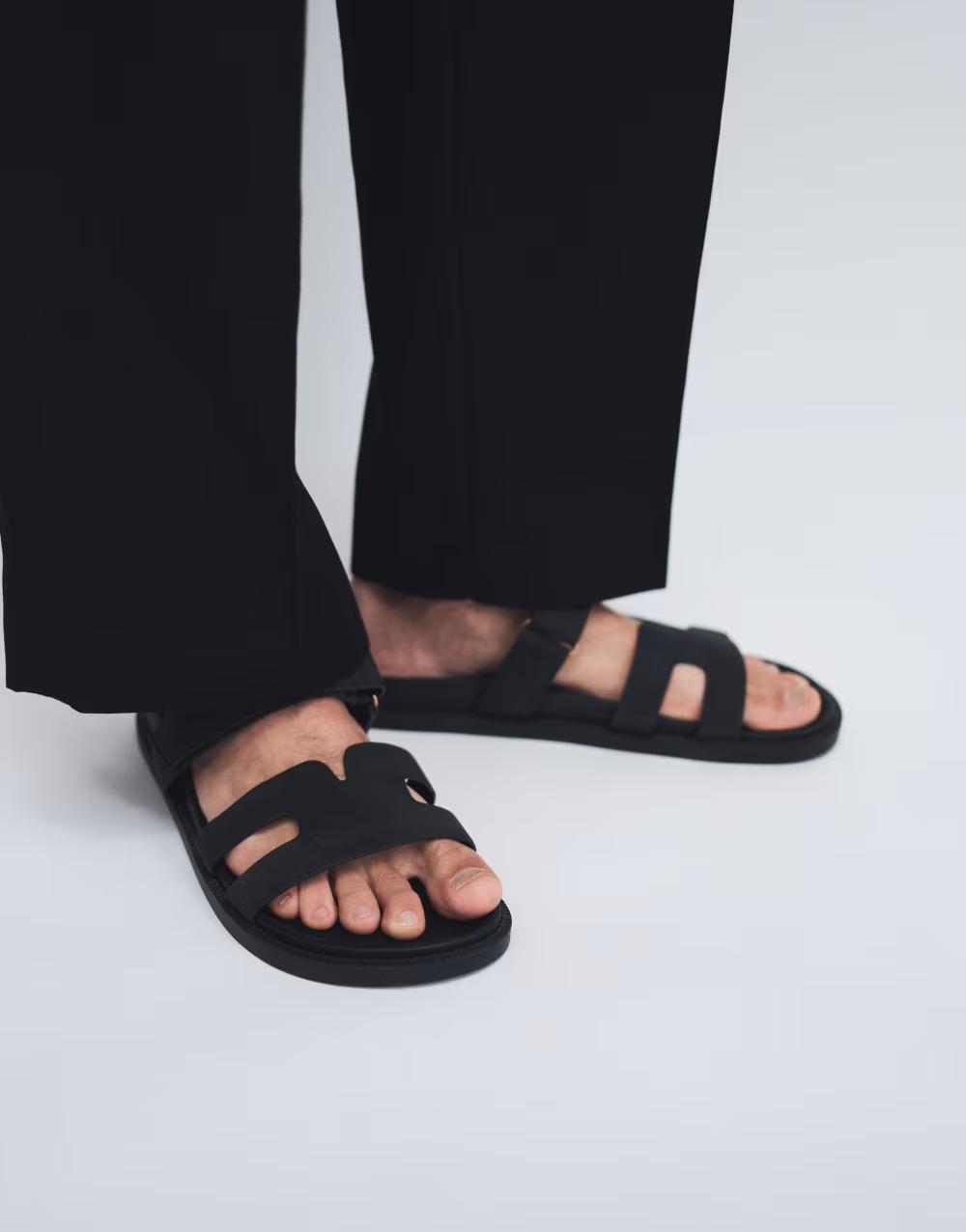 czarne klapki casual
