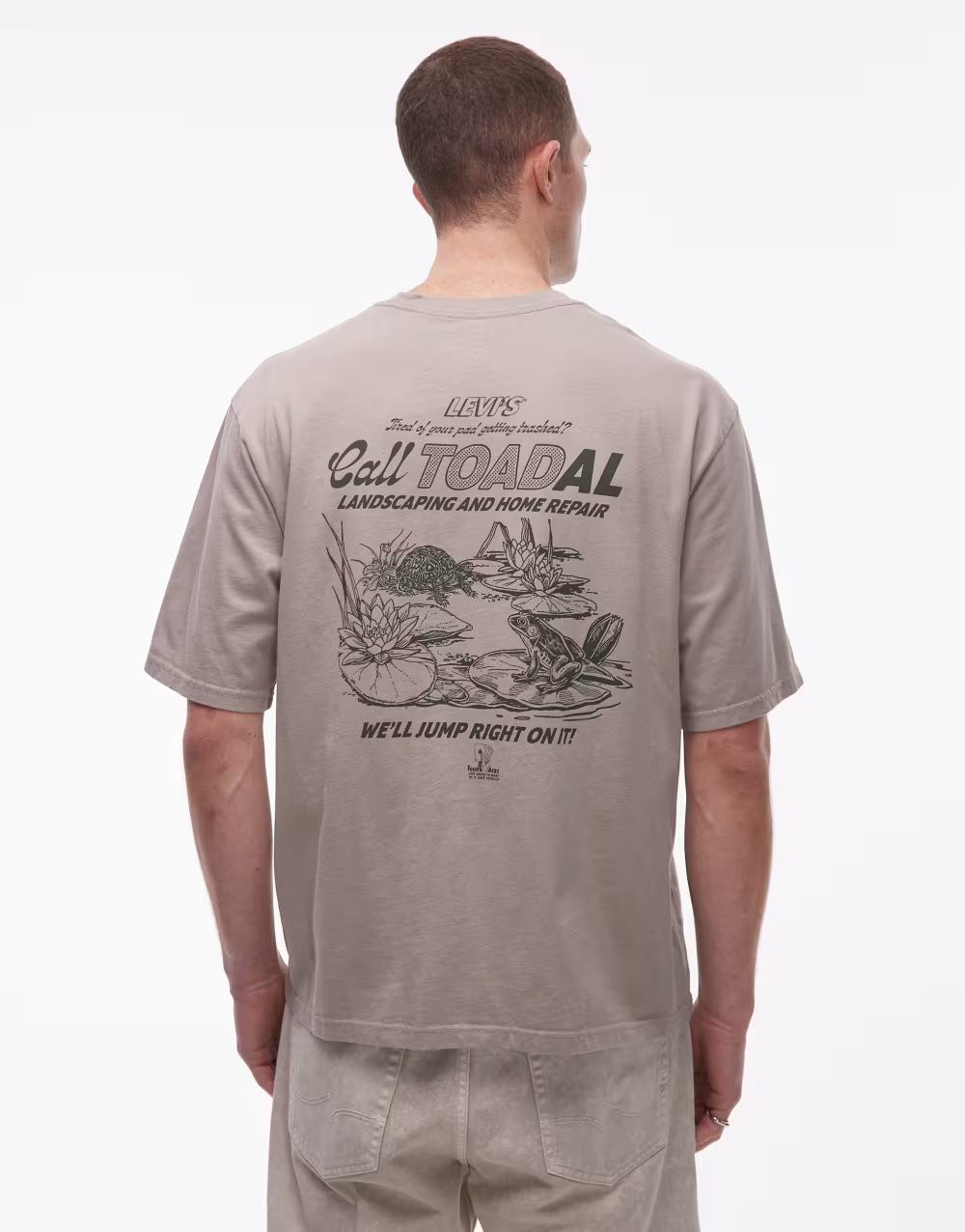 beżowy t-shirt okrągły dekolt nadruk