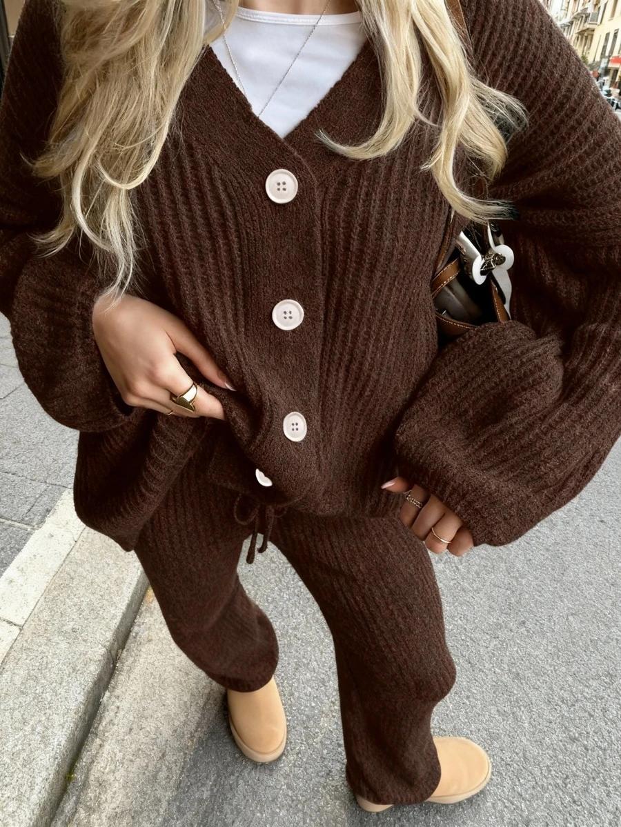 SWETER SPODNIE KOMPLET