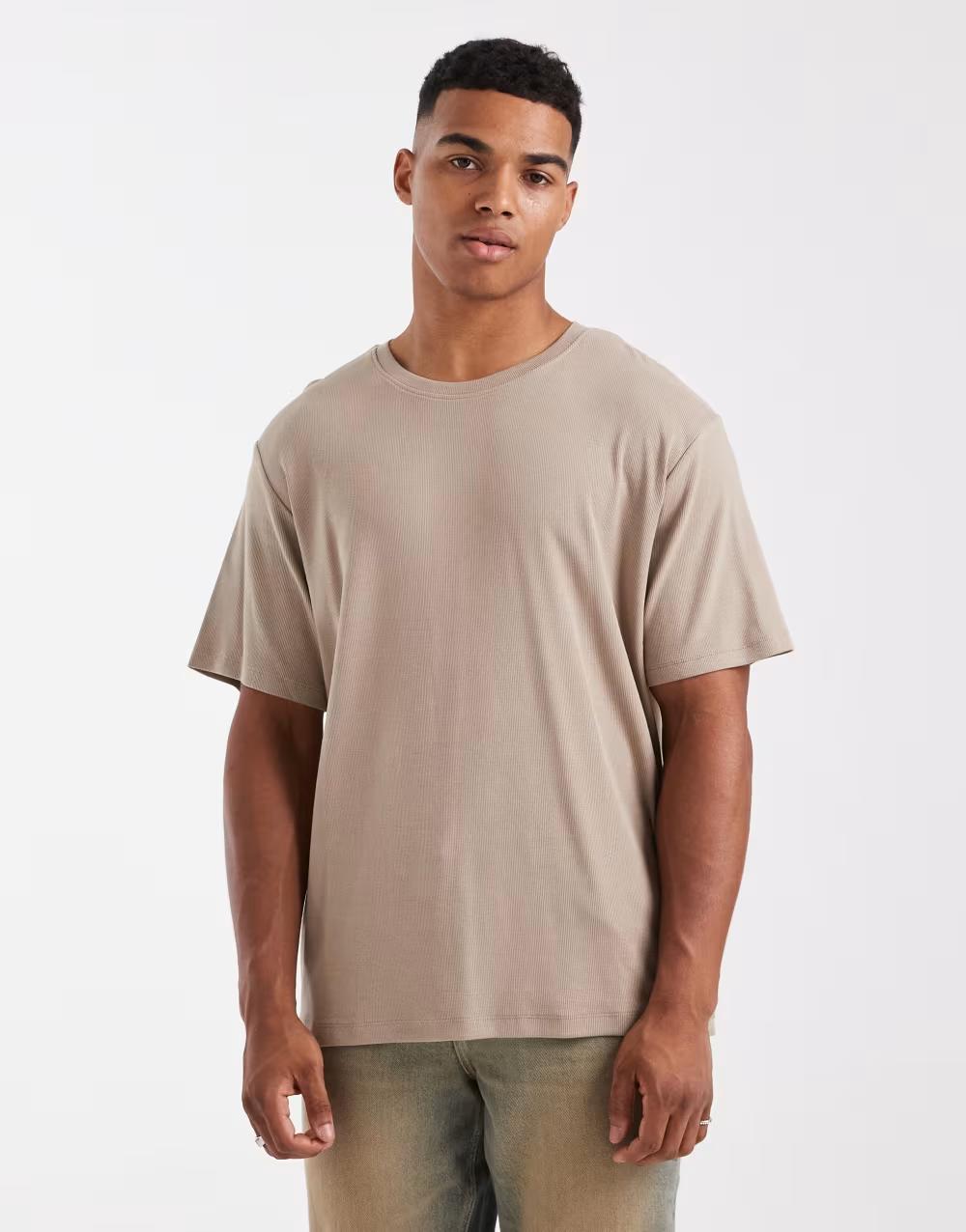beżowy t-shirt prążki