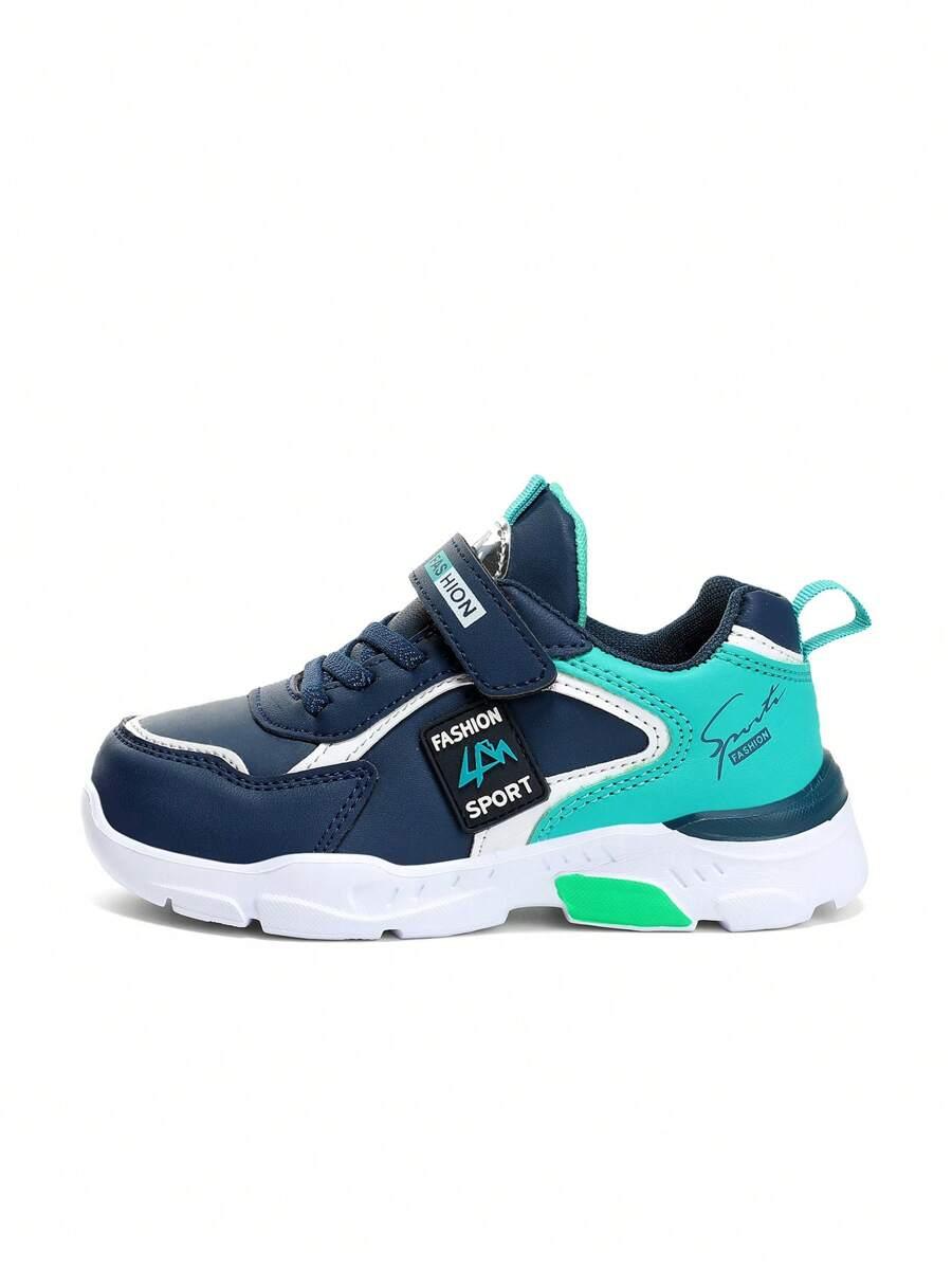 niebieskie buty sportowe