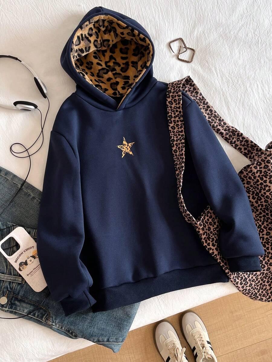 granatowa bluza kaptur