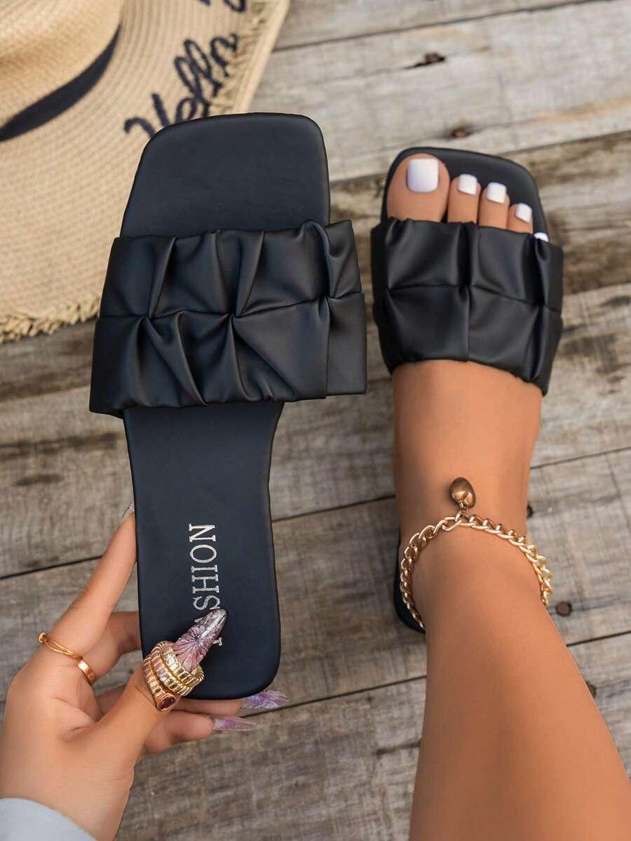CZARNE KLAPKI CASUAL