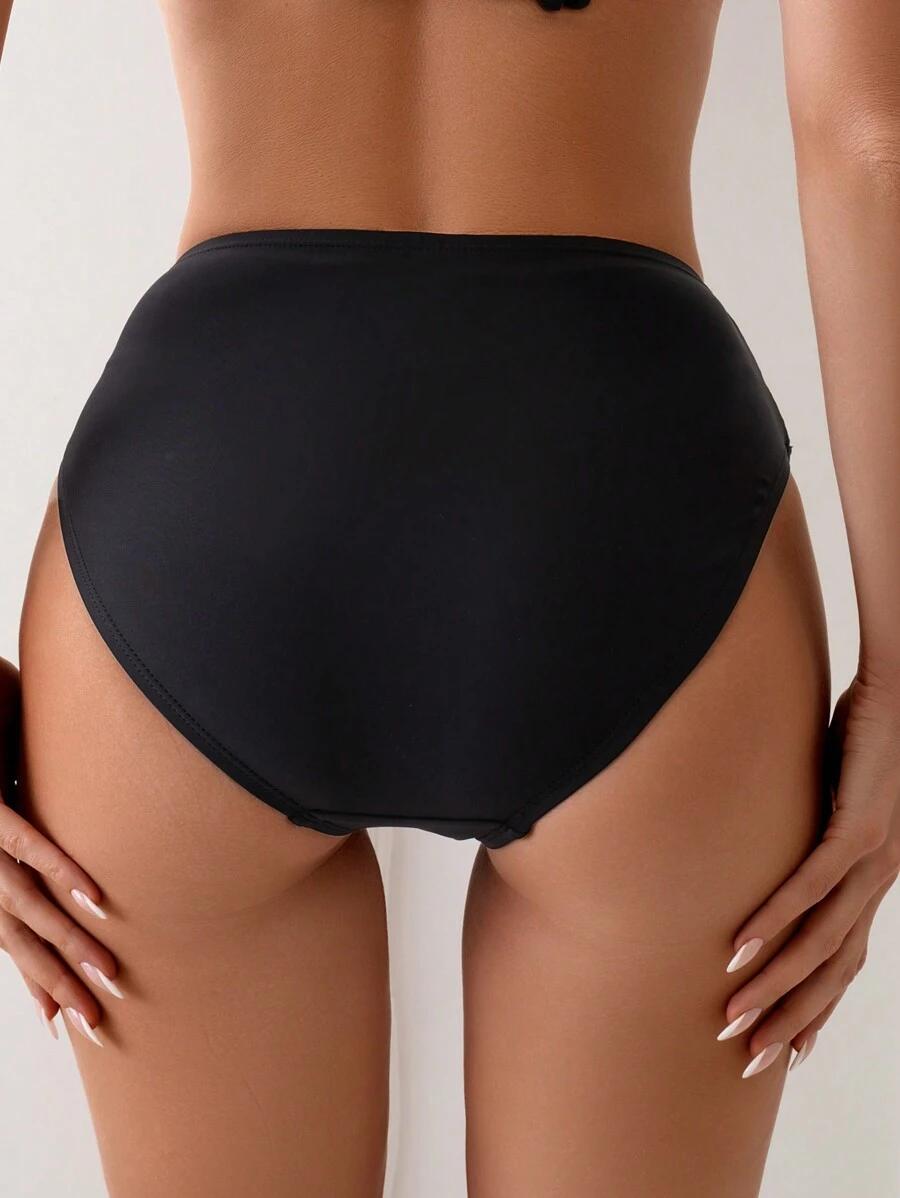czarny dół od bikini