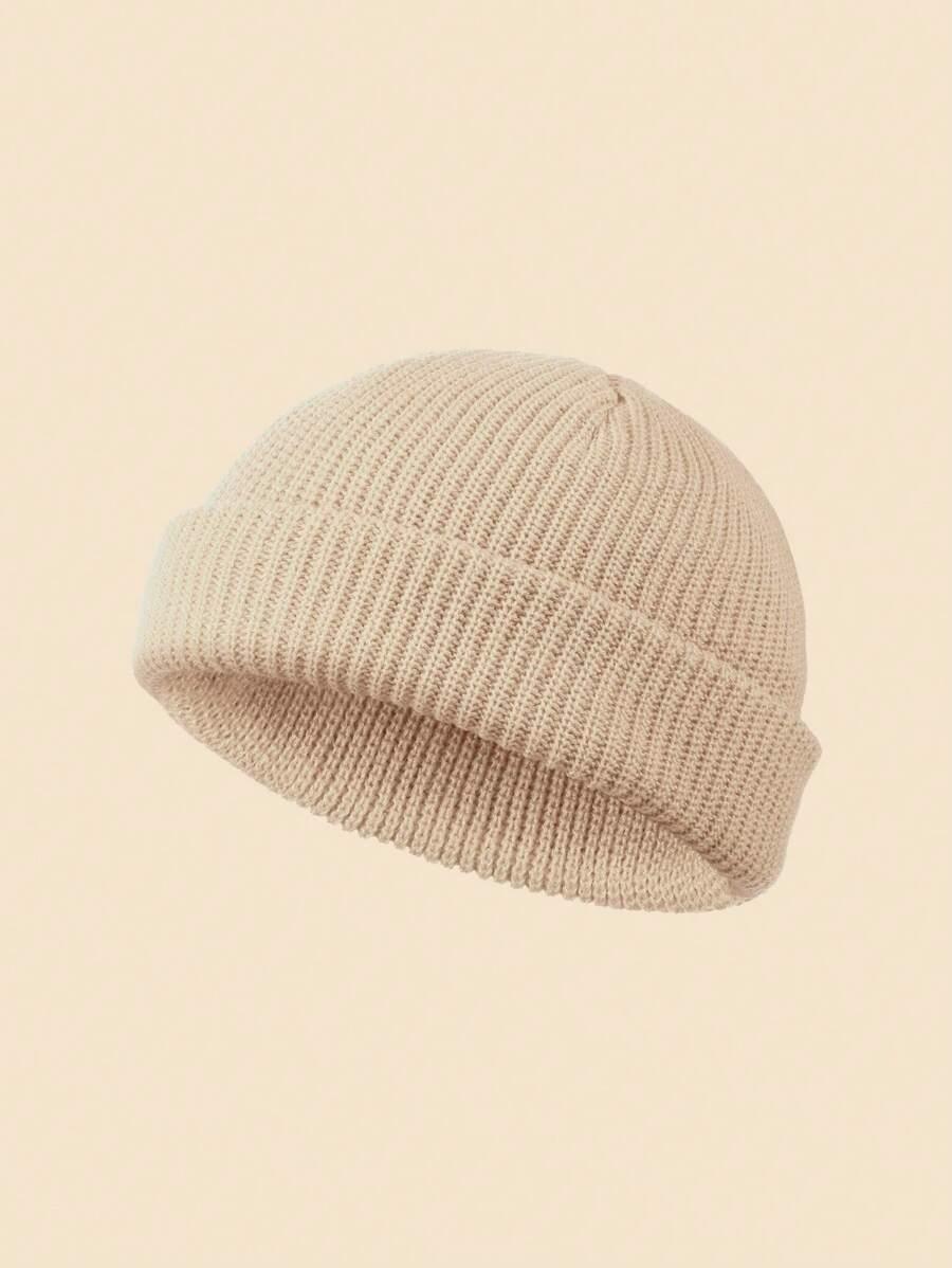 beżowa czapka beanie