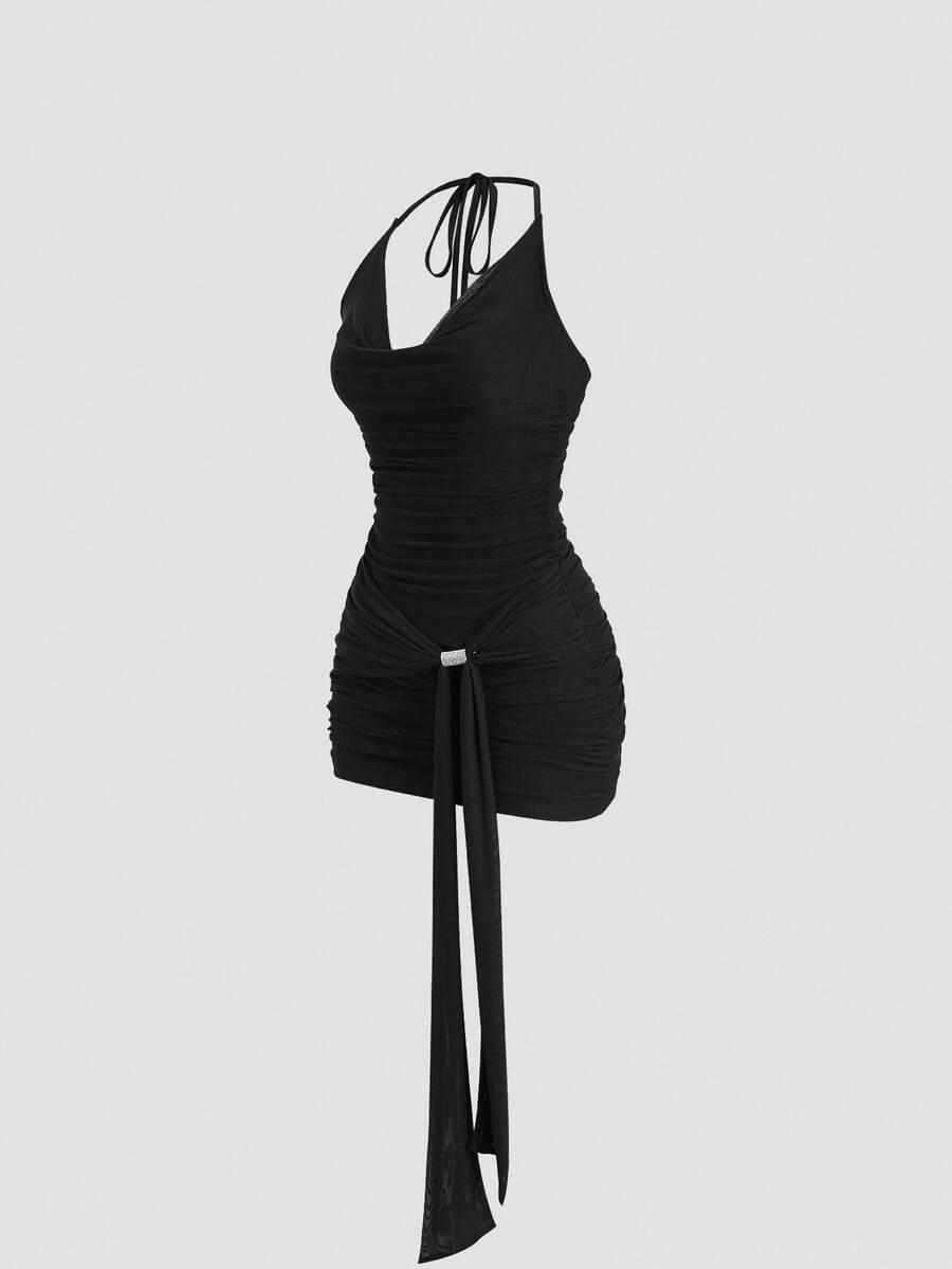 CZARNA SUKIENKA MINI