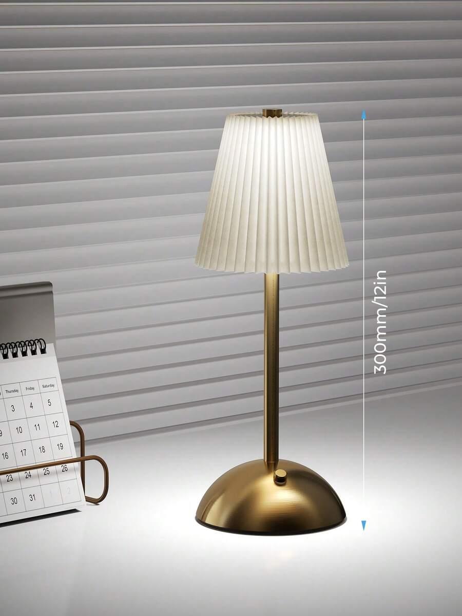 złota lampka nocna