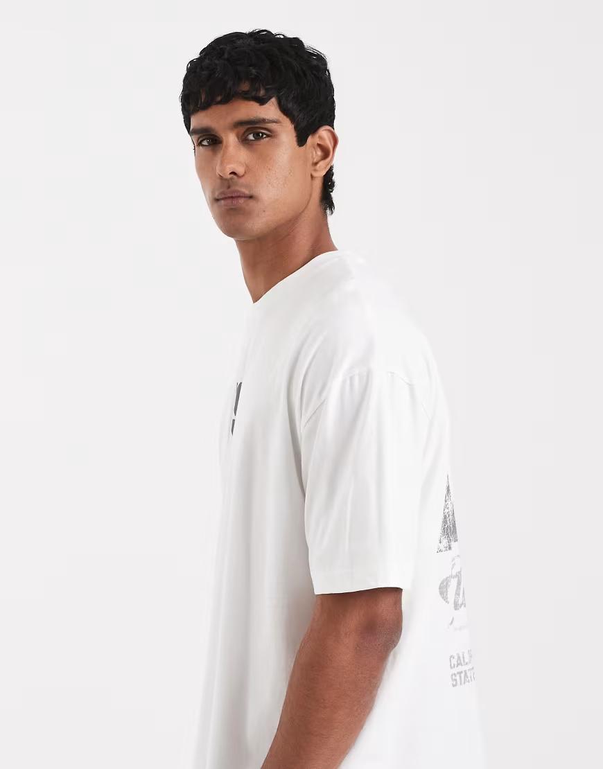 biały t-shirt nadruk