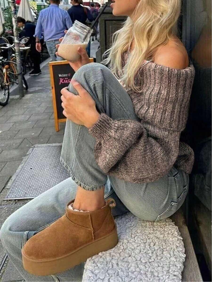 BRĄZOWY SWETER ODKRYTE RAMIONA