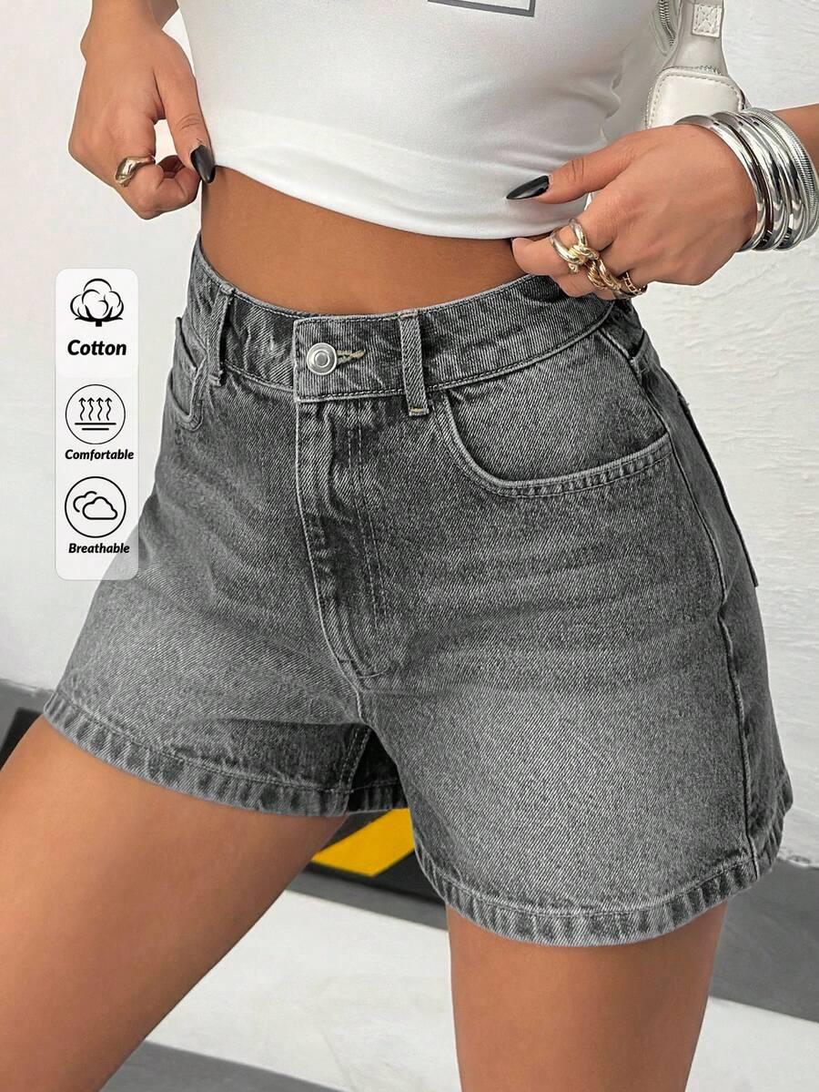 szare spodenki jeans