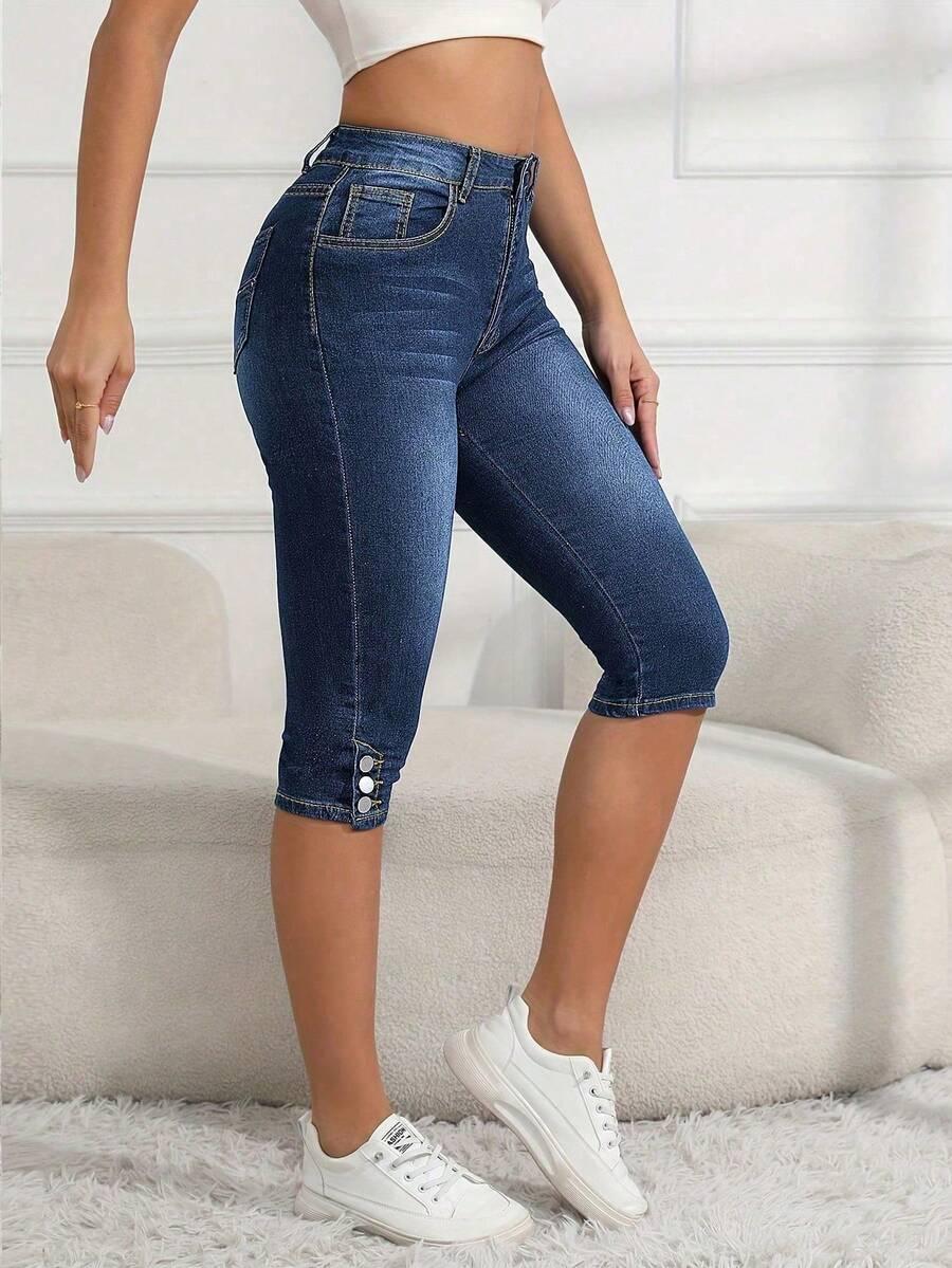 granatowe spodnie jeans