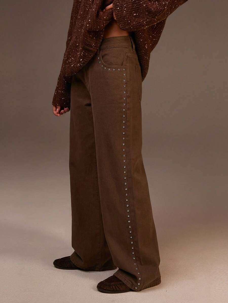 brązowe spodnie jeans 