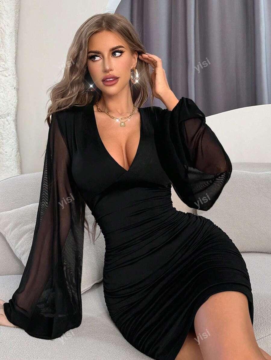 CZARNA MINI SUKIENKA