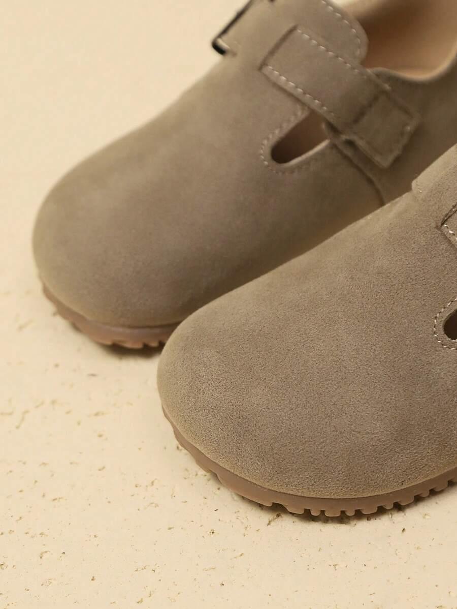 brązowe buty sprzączka