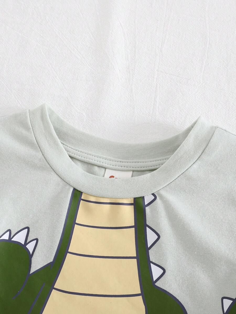 zielony t-shirt nadruk