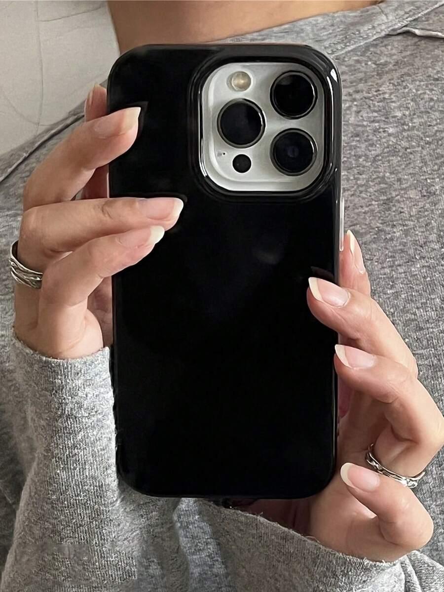 czarne etui na telefon 