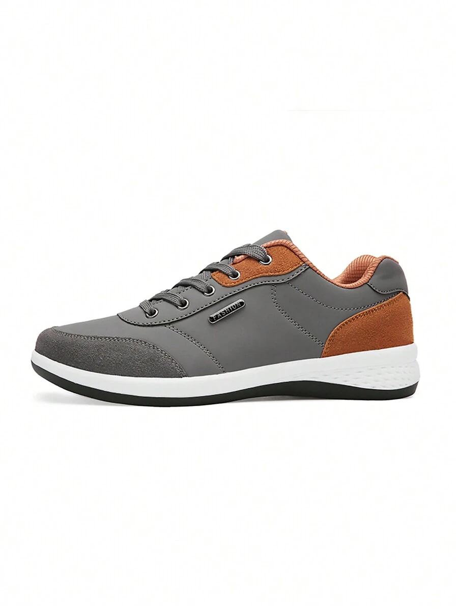 szare buty sportowe