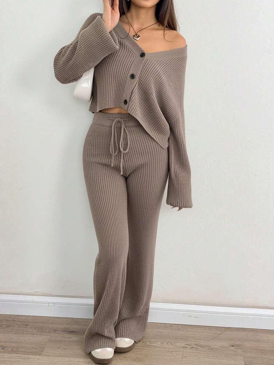 brązowy sweter kardigan